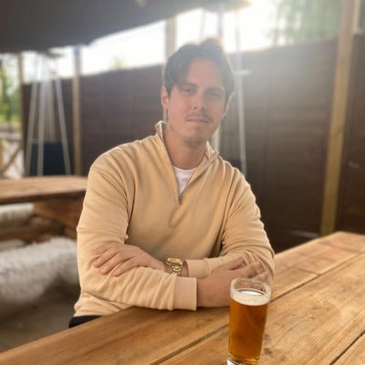 chandler90bing's profile picture. 