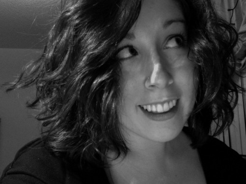 Type 1 diabetic. Graphic designer. Hot yogi. Compulsive DIY'er. Also tweeting as @katiefritz.