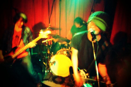 tommy_revolver's profile picture. revolver38のVo＆gです。 音楽とアルコールが大好物。笑顔には人を幸せにするパワーがあると信じてます。世界中に笑顔が溢れますように☆mini album[ 消炎クリームソーダ ] 発売中！詳しくはHPで☆