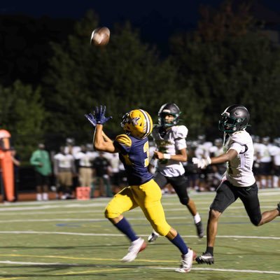 C/O 27’ | WR ⭐️| 5’10 175lb🏋️♂️| 3.8 GPA📚| Arlington Catholic 🐾| 617-999-2004 | jrogers034@gmail.com
