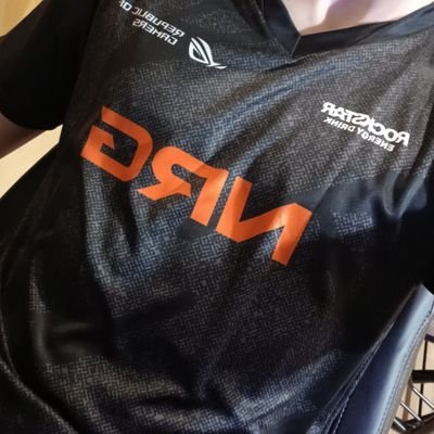 TheSlazzTV's profile picture. 