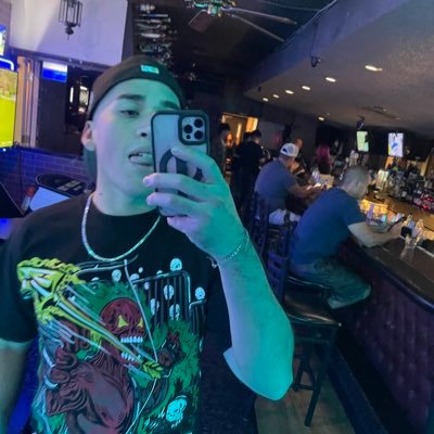 slattc1's profile picture. ucla ‘22 Q