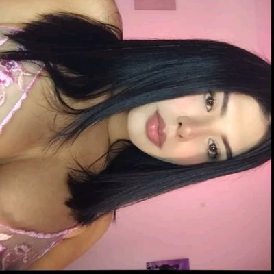 angiechap11's profile picture. 