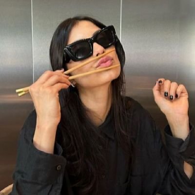 TassiFariaa's profile picture. ¿Qué dices?