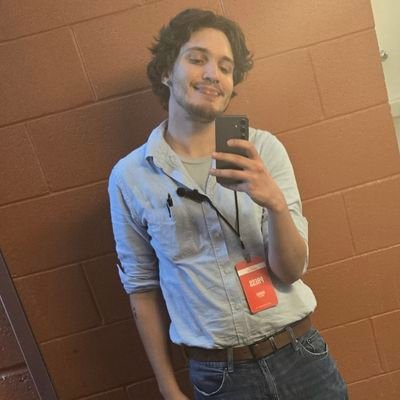 Phoenix news reporter (+more) @KTAR923.
Words in @abc15, @phxbizjournal.
@Cronkite_ASU alum, proud first-gen grad.
baloverstolzmcnair@bonneville.com