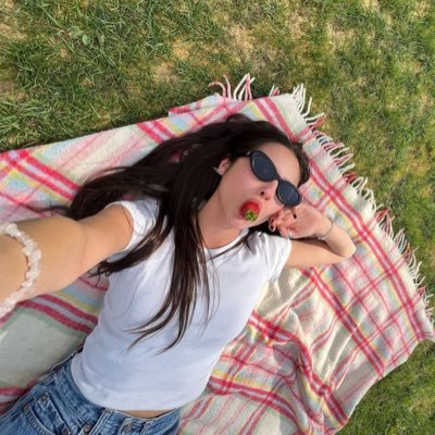 camiataides's profile picture. 