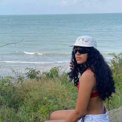 mjssoso's profile picture. vê bem quem senta a sua mesa para não acabar em pregos.