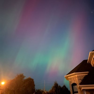 MrOBviouzly's profile picture. 🇨🇦 🇮🇳