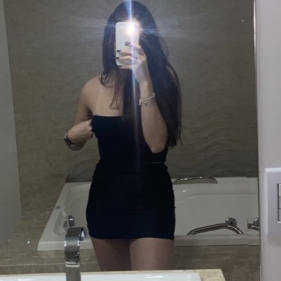 gabioliveira_k's profile picture. 