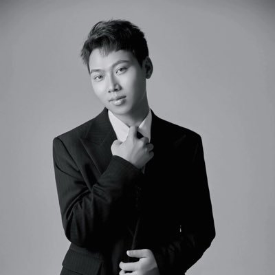 cz549549's profile picture. 用玩世不恭的态度面对生活