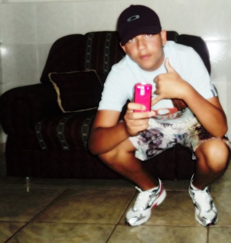 eu gosto de twitter, Facebook,meadd,orkut,msn.