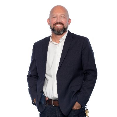 Trusted Advisor | Multi-co Owner | Biz Professor | Executive Coach
. Ex C-Suite.
It is your management skill that will set you apart or let you fall behind 🚀.