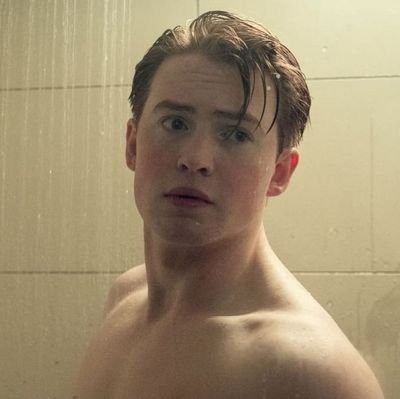 pedrosanemi's profile picture. ativo e animes fodase o resto (apenas +18)