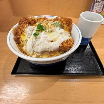 AI画像で筋肉質な女の子を描いてもらってます。ほぼ毎日投稿していきますのでよろしくお願いします。腹筋フェチです。よろしくお願いします🙏