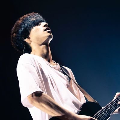 これまでもこれからも亮ちゃんOnly☆マァマァいい大人☆亮ちゃんのこと熱く語れるお友達大募集中☆お洋服と美味しいものと甘いものも大好き☆旅行と遠征も好き☆気軽に話しかけて頂けると嬉しいです☆無言フォロー失礼致します☆