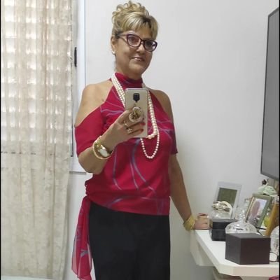 NEIDEDINIZ39420's profile picture. 