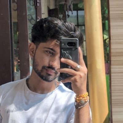 Devtomar890's profile picture. Writing ✒️
Coding   🧑‍💻
Music 🎶
Humor 😉
And everything in between from dawn to dusk, and beyond 🌌