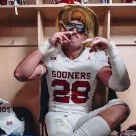 Weekend wook 🚀👽 Boomer Sooner 🤘🏼⬇️ Bang Bang Niner Gang☝🏼🥳 Boston Red Sox 🔴🧦 South Dakota born and raised 🌽🌽
