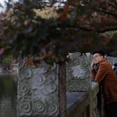 study digital humanities, focused on How to represent the historcial materials, Take The Nanjing Massacre As Example. Like to explore new things. we can chat.