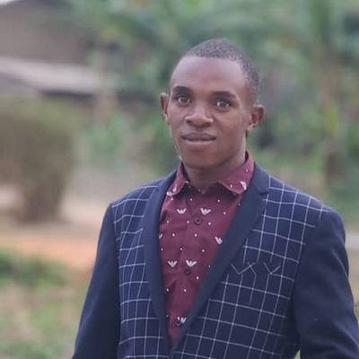 Proud Ugandan
Economist 💰
Mathematician 📐📏📉🔟
Manchester United @ ♥️
