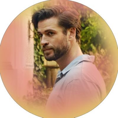 Sua melhor e mais completa fonte brasileira de informaƧƵes diƔrias sobre o ator, modelo e produtor Liam Hemsworth. ||We are not @LiamHemsworth||Fan Account||