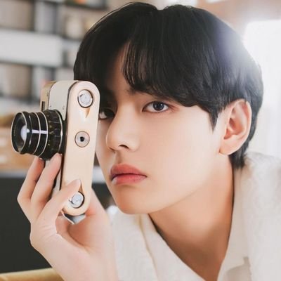 raville_v's profile picture. 