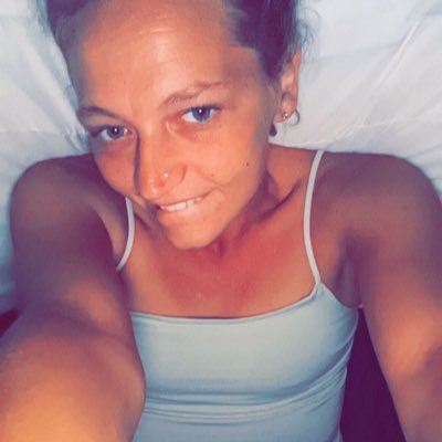 I’m the sassyqueen, I have an OF and I sell content, message me@with any questions. thanks loves hope to hear from you soon.😘😘😈😈