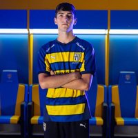 Marco Caiazzo (@vanbasten8790) 's Twitter Profile
