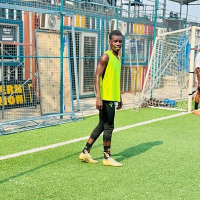 SanchojrS10's profile picture. Footballeur ⚽❤️