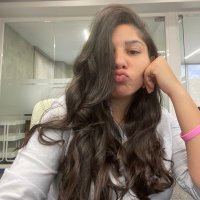 Laura No Está (@schatziep) 's Twitter Profile
