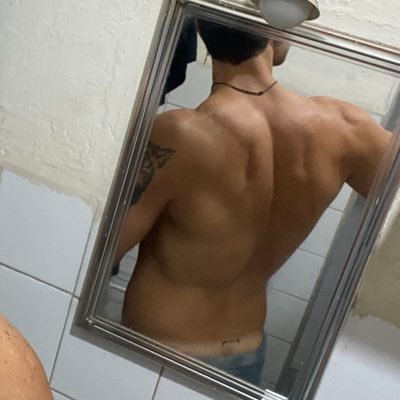 Macho vst psv barbudo que não dispensa uma boa putaria 🔞🍑💦 1,87 90kg DM liberada