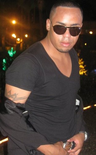 jhondeibyrave's profile picture. 