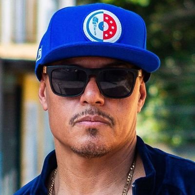 Oficial_milton's profile picture. Perfil @Oficial_Milton: Cantor . Compositor. Modelo Fotográfico: desde 1999. #nascinaesperança: