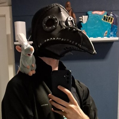 Nicreeper1's profile picture. "Bem, ele pode ter todo o dinheiro do mundo, mas tem uma coisa que ele não pode comprar... Um dinossauro!"
-Simpson Homer