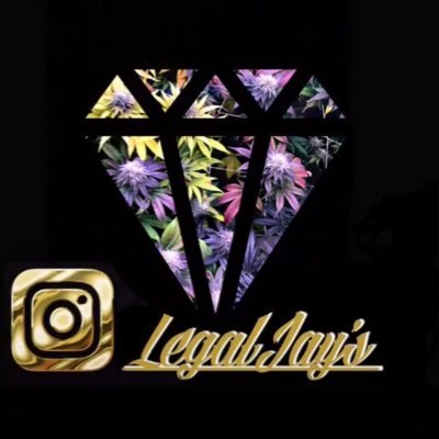 We aim at growing sum of the finest small batch cannabis on the East Coast while showcasing its beauty and benefits💨💨💨🔥🎄. 🖕🏽Instagram 😈
