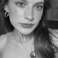 Constança (@bentothecreator) 's Twitter Profile
