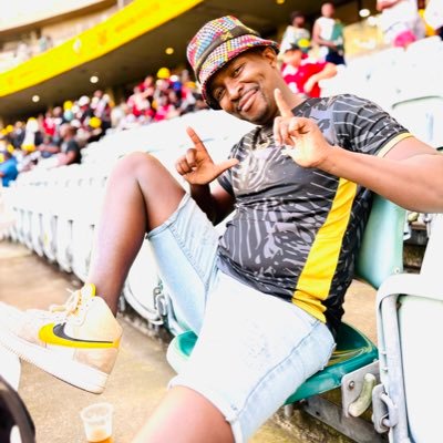 There is more to me than what you see...... Political Graduate 👨🎓Man United❤️
||Real Madrid❤️||Sundowns ❤️|| Ferrari❤️||UFS Allumuni