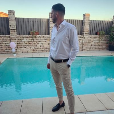 alepeis1987's profile picture. interessi politici,attualità, lobbying civico, leggo,mi informo,mi aggiorno, e sono contro ogni forma di conformismo.