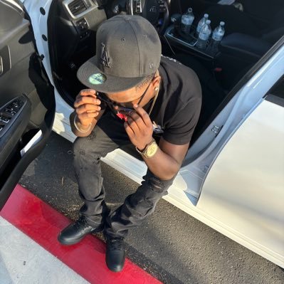 Laid The Foundation And Ain’t Look Bacc 1OO. #LastOfADyingBreed #FreedaHood #LLGeezy 🕊️ #Forever2&3 🕊️