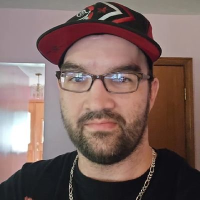 metalslasher24's profile picture. Loves 🏒🏂🏈🎳🎱🏍🏎🎮⛧😱👾💀👽🌌⛈🎧🤘📷🌯🌮🍕🍔🍝 | RIP Mom & Dad! 💗😢