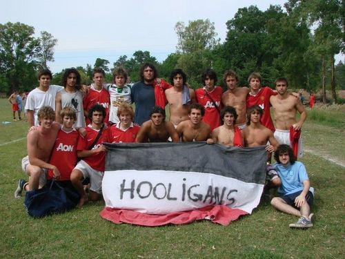 Hooligans_FC's profile picture. El equipo mas querido del pueblo, capitaneados por Triemstra y Pelliza, con su unica e irremplasable figura Titi Barros(?)