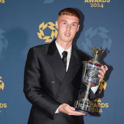 JuniorHazard123's profile picture. My opinion being the odd one always