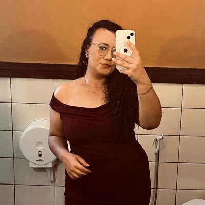 AthaliaVila's profile picture. 