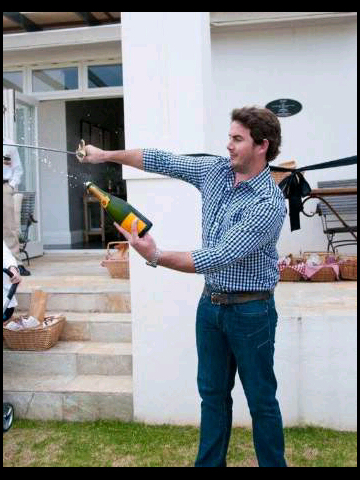 Winemaker/Co-Owner at Dromer Wines, sport enthusiased, thrilled by music, explorer of culinary arts.