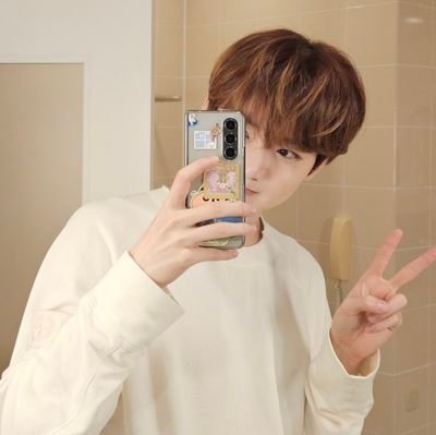 chillin_w_kyuu's profile picture. decluttering sale✨
#kyuusparks🛒