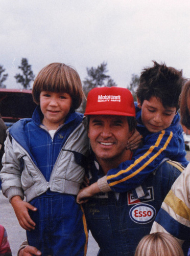 grojas15's profile picture. 