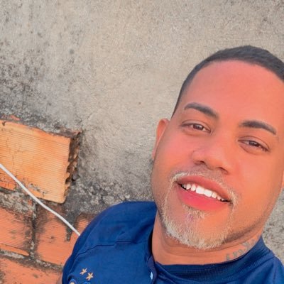 O MEDO É UM MURO QUE SEPARA O QUE VOCÊ É DO QUE VOCÊ PODERIA SER..
Wesley Guilherme 💙