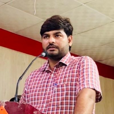 Official Twitter Handle of #Manoj_Yadav , Social Media Activist , Social Warkar ,Believe In Social Justice./Tweet are Personal.💯%🔁FB