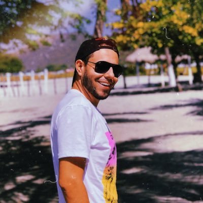 TayoAndres's profile picture. Publicista y marketero de profesión, Dios siempre acompañándome en mi camino. todo es cuestión de actitud