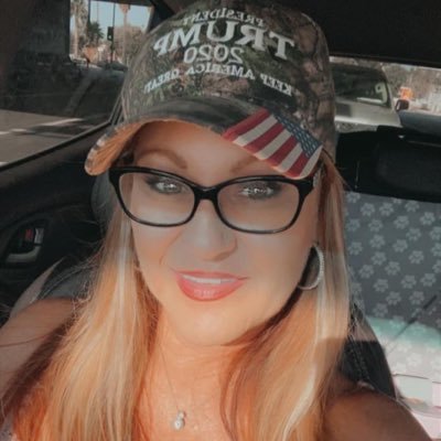 VonnoPie's profile picture. Dog (and Kitten) Mom ~ Office Administrator/Paralegal ~ America First ~ Nature Lover ~ Tree Hugger ~ Freedom Fighter ~UFO Believer ~ Hameese Kalilee of Electra